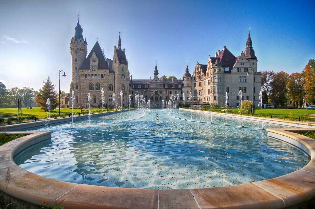 Zamek w Mosznej Zamek w Mosznej